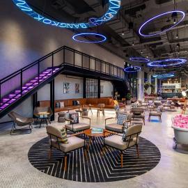 Moxy Bangkok Ratchaprasong，位于曼谷的酒店