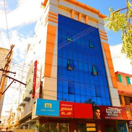 KG Grand Inn，位于埃罗德的酒店