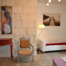 chambre d hote spacieuse avec cour junas gard，位于Junas的酒店