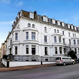 Sea Shell Hotel，位于伊斯特布恩的酒店