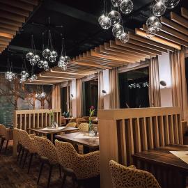 Hotel zum Engel,位于梅斯佩尔布伦的酒店