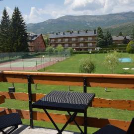 Ático en Llivia espacioso y acogedor，位于利维亚的酒店