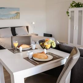 Strand Appartementen Wemeldinge，位于韦默尔丁厄的酒店