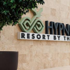 Hypnose Resort - Adult Only 14，位于瓦杜的酒店