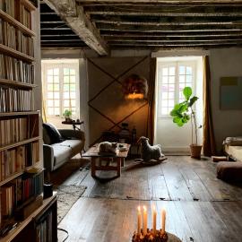 Aburry, maison poétique à la montagne，位于巴尔居的酒店