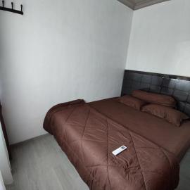 Krui NFs hotel，位于Krui的酒店
