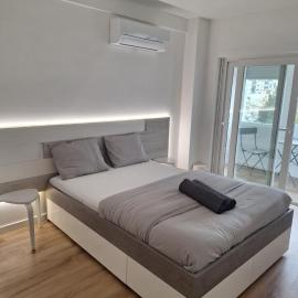 Lisbon South Bay Rooms 2，位于阿尔马达的酒店