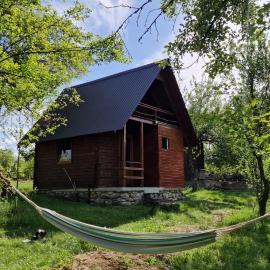 Sătucul de Vacanță Brăduleț，位于Uleni的酒店