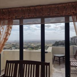 Terraced house with stunning view close to Mdina，位于拉巴特的酒店