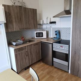 Studio agréable tout confort，位于安格勒的酒店