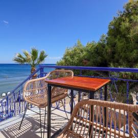 Niko's Beach Suites Νο2