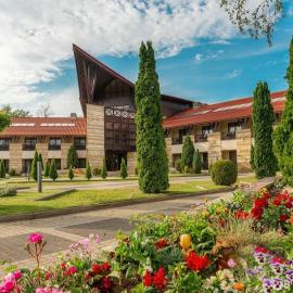 Hotel Danubia Park，位于大格拉迪什泰的酒店