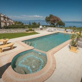 Zeus Sea View Villa with Private Pool, Afytos，位于阿菲托斯的酒店