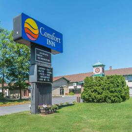 Comfort Inn，位于康沃尔的酒店