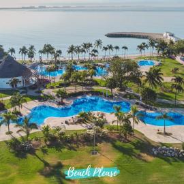 Tamaran Family Villas with Beach Club - B Nayar，位于克鲁兹德华纳卡克斯特尔的酒店