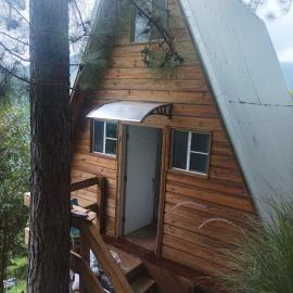 Ridge View Cottage Blue Mountain Wilderness Retreat，位于安东尼奥港的酒店