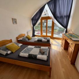 Apartmán s výhledem na zámek I，位于温佩尔克的酒店