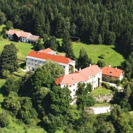 Hotel Landsitz Pichlschloss，位于Neumarkt in Steiermark的酒店