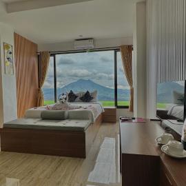 Devanora Hotel & Resto,位于金塔马尼的酒店