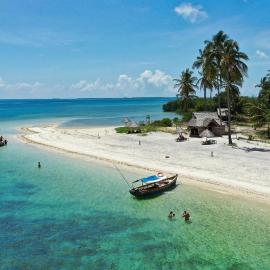 Basecamp Mafía Island，位于Utende的酒店