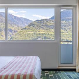 Nonanteneuf appart hōtel Sierre - contactless check-in，位于谢尔的酒店