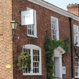 STAY on the High Street，位于塔博雷的酒店