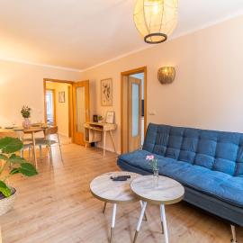 Ferienwohnung zur Burg，位于施托尔彭的酒店