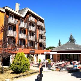 Hôtel Espace Montclar,位于蒙特克拉的酒店