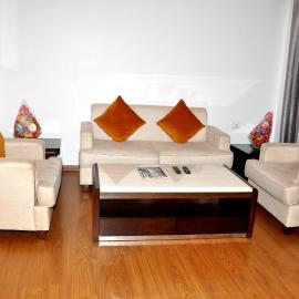 Triguna Clarks Inn Kurnool，位于卡努尔的酒店