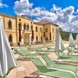 Parc Hotel San Pietro,位于Spiazzi Di Caprino的酒店