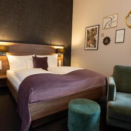 V Boutique Hotel Böblingen，位于伯布林根的酒店