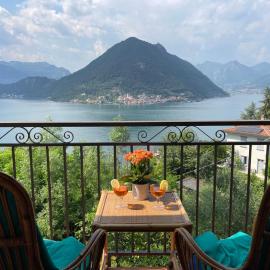 Appartamento lake view di Villa Giuliana，位于苏尔扎诺的酒店