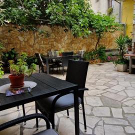 Guesthouse Ivan，位于斯克拉丁的酒店