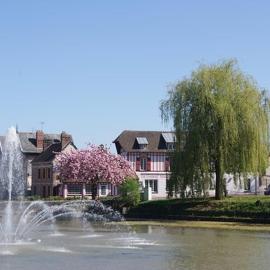 Hôtel restaurant La Grand Mare，位于Conches-en-Ouche的酒店
