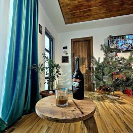 WoodStar/ტყის ვარსკვლავი，位于安布罗劳里的酒店