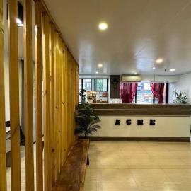 ACME Inn Subic,位于奥隆阿波的酒店