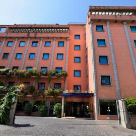 Grand Hotel Tiberio，位于罗马的酒店