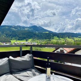 Alpspitz Blick mit Balkon I Hund I Parkplatz，位于内森尔旺的酒店