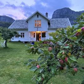 Hauane Bed and Breakfast，位于桑内斯的酒店
