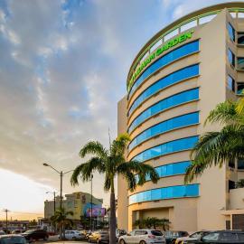 Wyndham Garden Guayaquil，位于瓜亚基尔的酒店