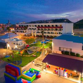 Sawari Hotel，位于圣卡洛斯的酒店