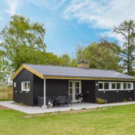 Amazing Home In Køge With Kitchen，位于Strøby Egede的酒店
