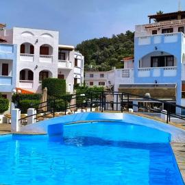 Anema By The Sea Guesthouse，位于卡罗维西的酒店