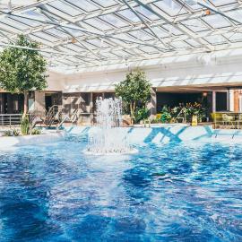 V Spa & Conference Hotel，位于塔尔图的酒店