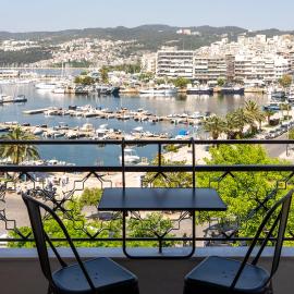 Iridium Old Town Luxury Suites，位于卡瓦拉的酒店