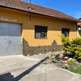 Balla House，位于Tărcaia的酒店