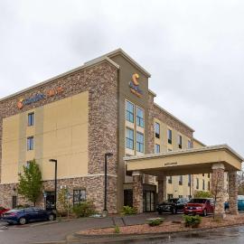 Comfort Suites Denver near Anschutz Medical Campus，位于奥罗拉的酒店