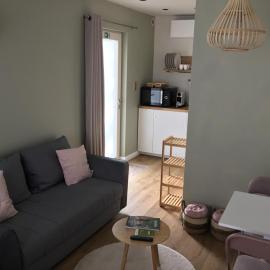 Gezellige studio met terras en gratis parking，位于奥德纳尔德的酒店