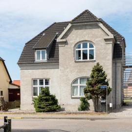 2 Bedroom Nice Apartment In Vordingborg，位于沃尔丁堡的酒店