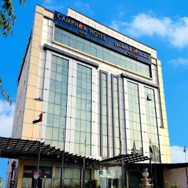 Camphor Hotel,位于拉斯阿尔卡麦的酒店